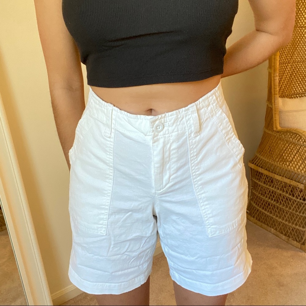 Gap Shorts - Picture 2 of 4